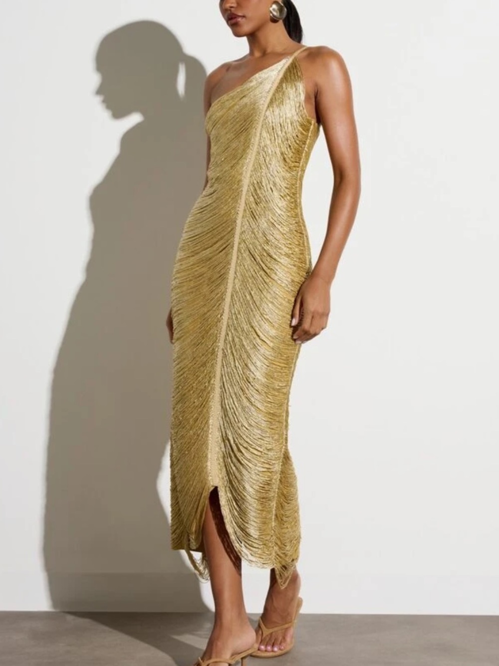 Luxurious Gold One-Shoulder bandage fringe draped midi cocktail Dres